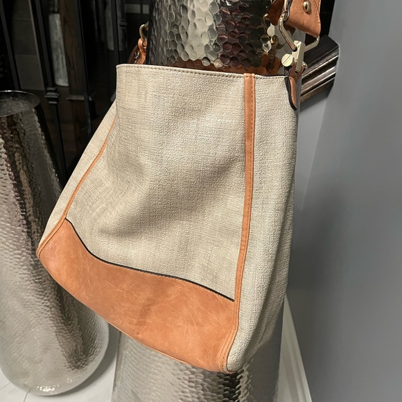 COPY - Sondra Roberts Squared coated linen summer hobo bag with tassel summer c… - Picture 8 of 17